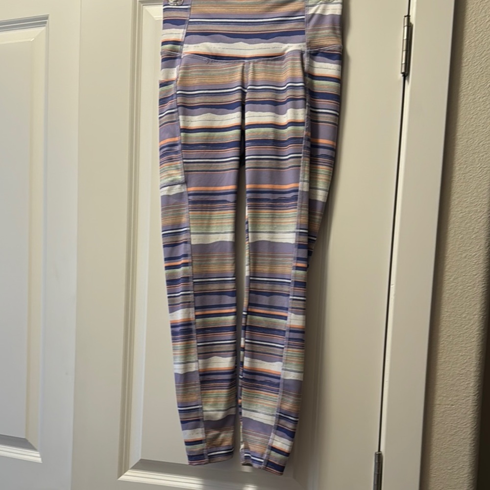 Fun stripes active sporty comfy leggings